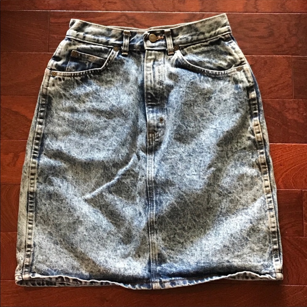 Vintage Early 90s Chic High Waisted Denim Skirt